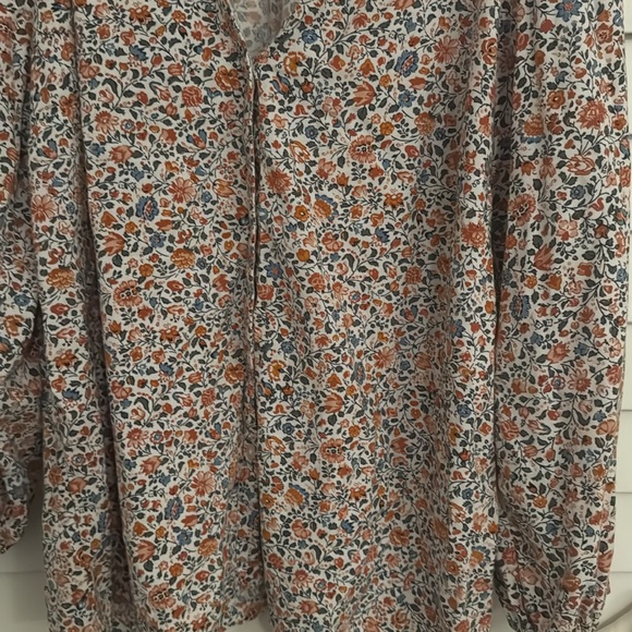 LOFT Off-White Jacket and Floral Blouse Set - Picture 5 of 12